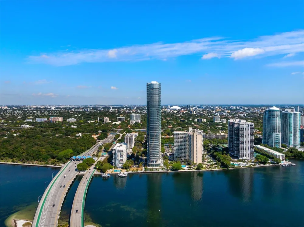 175 SE 25 RD #3601 Miami, FL 33129