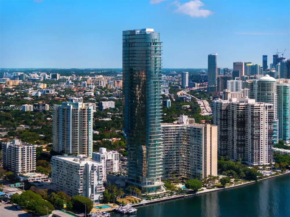 175 SE 25 RD #3601 Miami, FL 33129