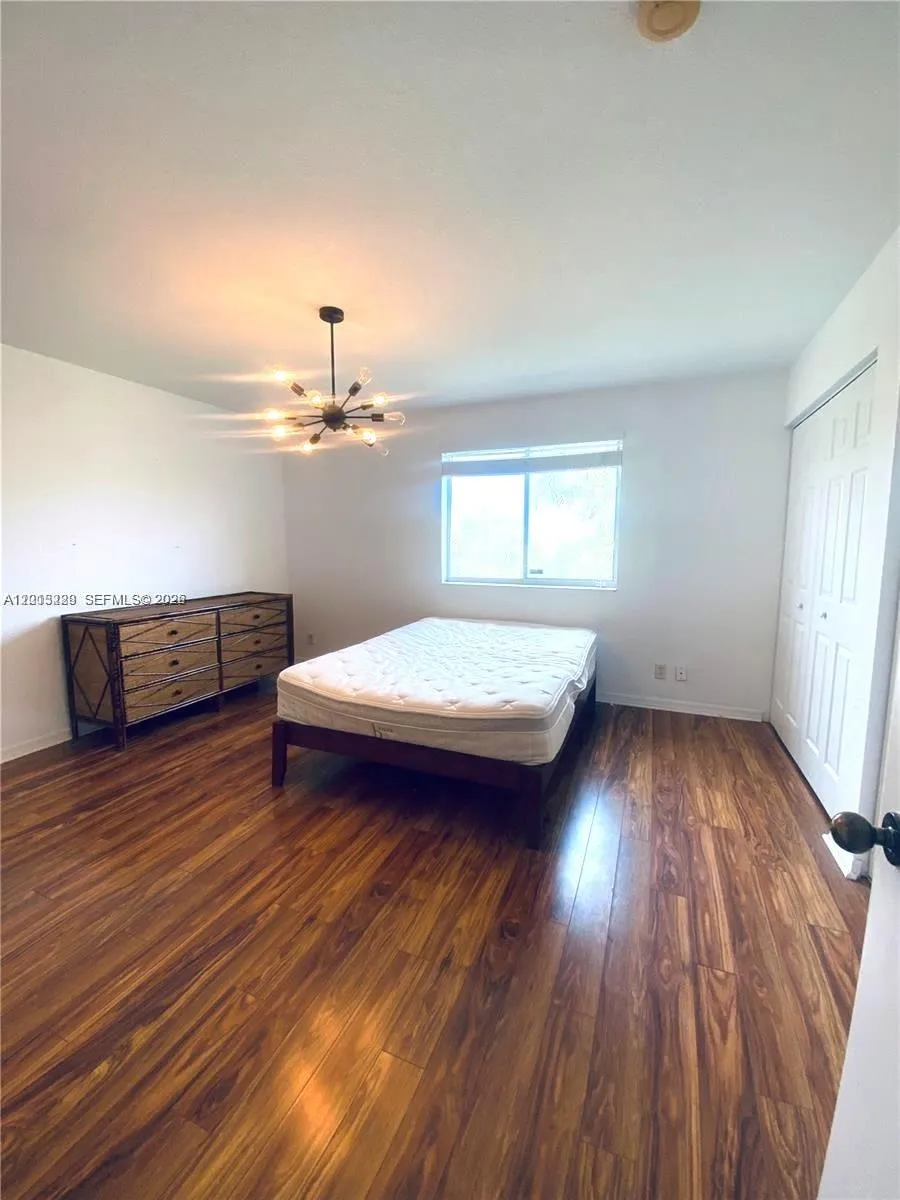 2567 Cordoba Bnd Weston, FL 33327
