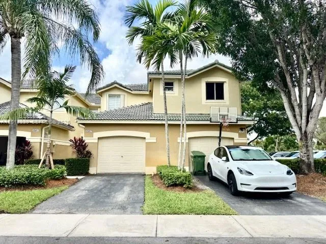 2567 Cordoba Bnd Weston, FL 33327