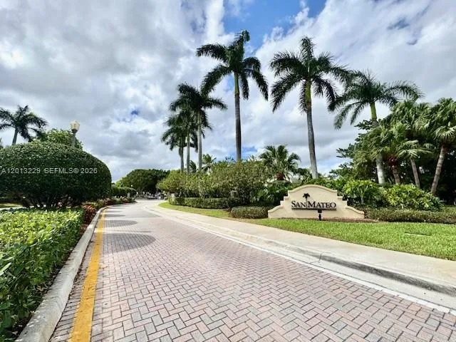 2567 Cordoba Bnd Weston, FL 33327