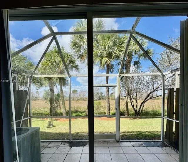 2567 Cordoba Bnd Weston, FL 33327