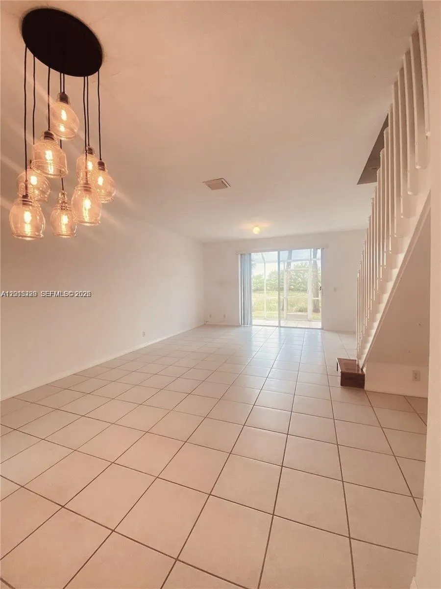 2567 Cordoba Bnd Weston, FL 33327