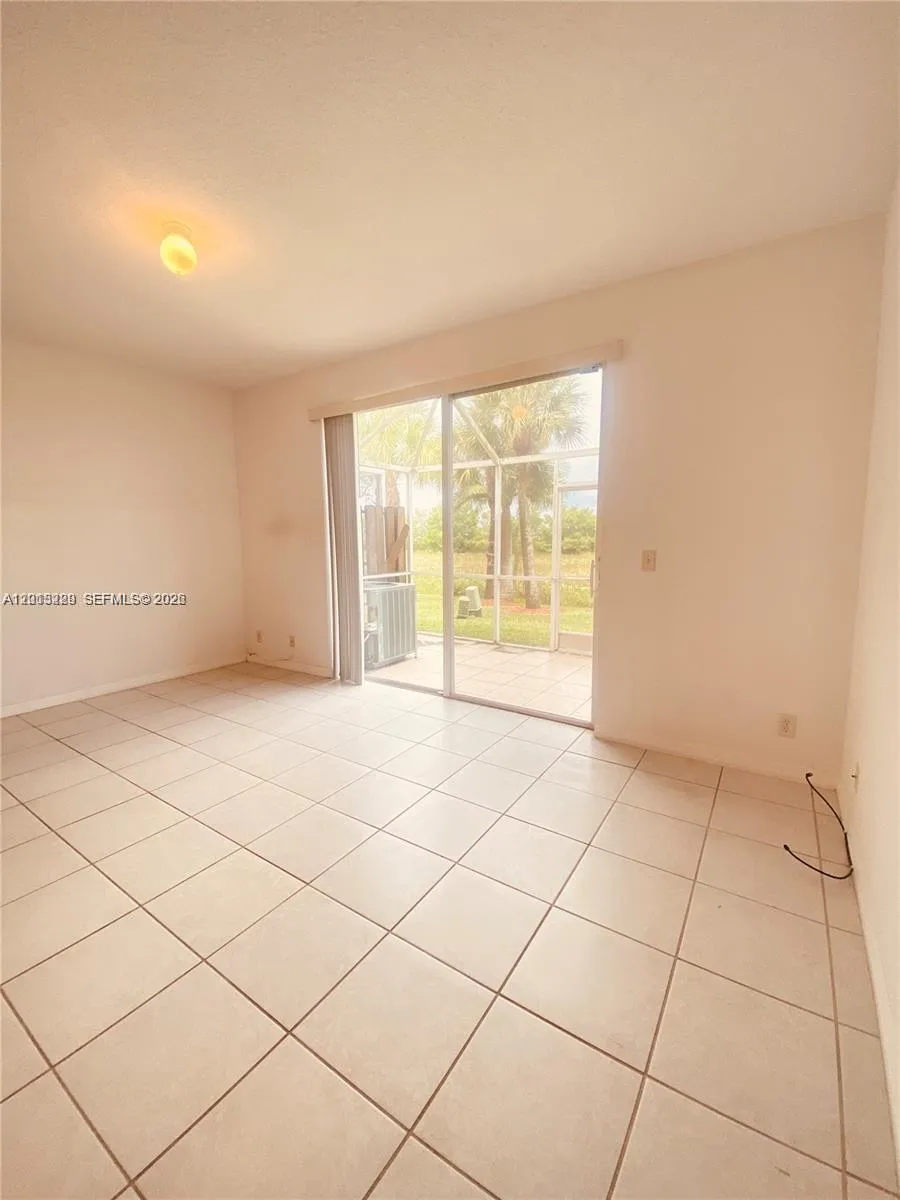 2567 Cordoba Bnd Weston, FL 33327
