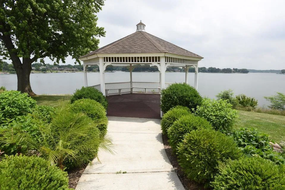 1385 Brandywine Road Crown Point, IN 46307