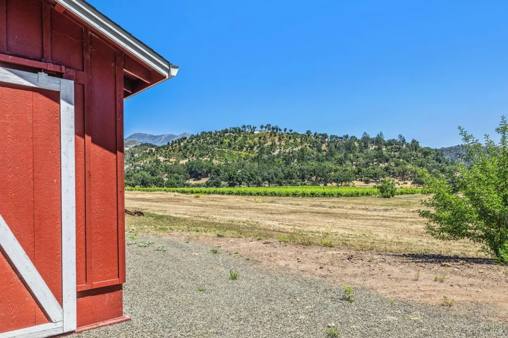 3567 State Highway 128 Calistoga, CA 94515
