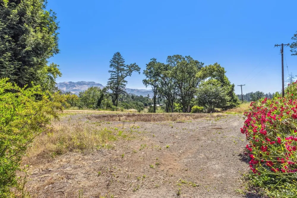 3567 State Highway 128 Calistoga, CA 94515