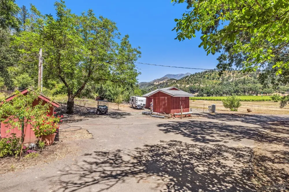 3567 State Highway 128 Calistoga, CA 94515