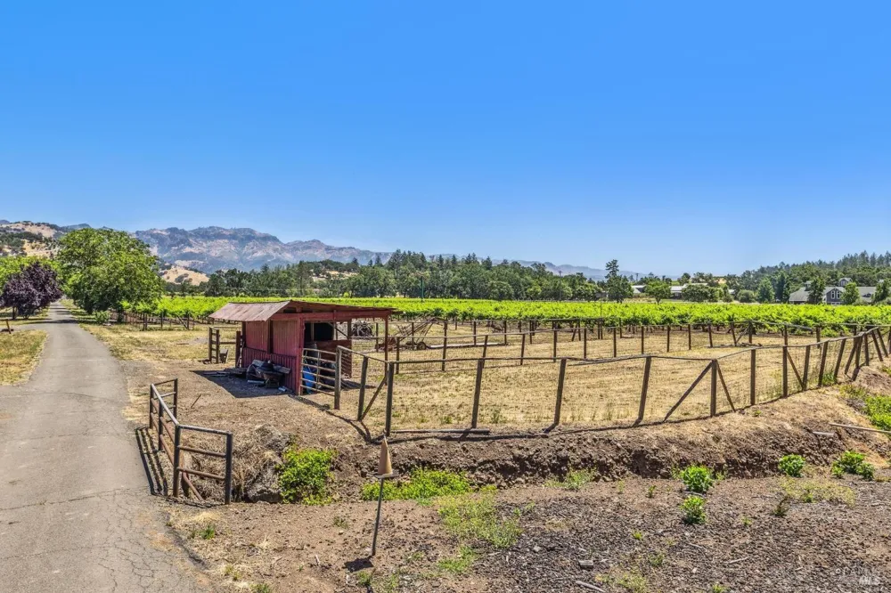 3567 State Highway 128 Calistoga, CA 94515