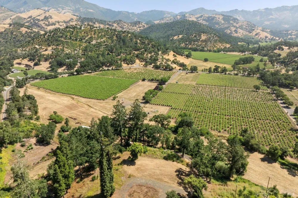 3567 State Highway 128 Calistoga, CA 94515