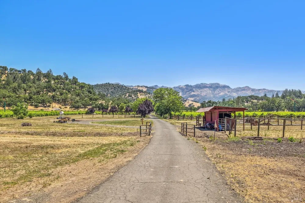 3567 State Highway 128 Calistoga, CA 94515