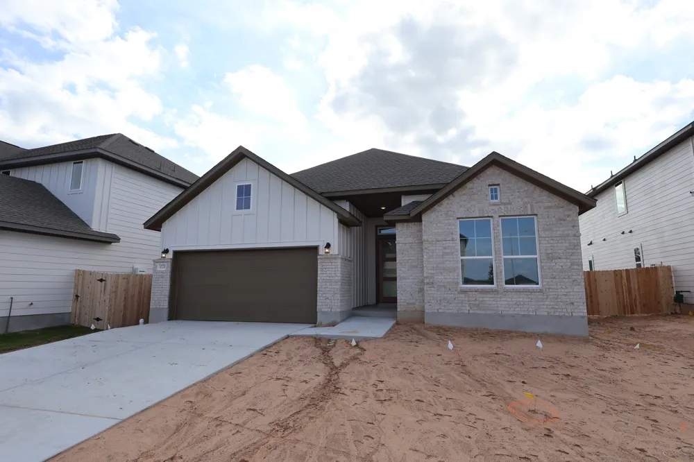 10728 Worth Lane Manor, TX 78653