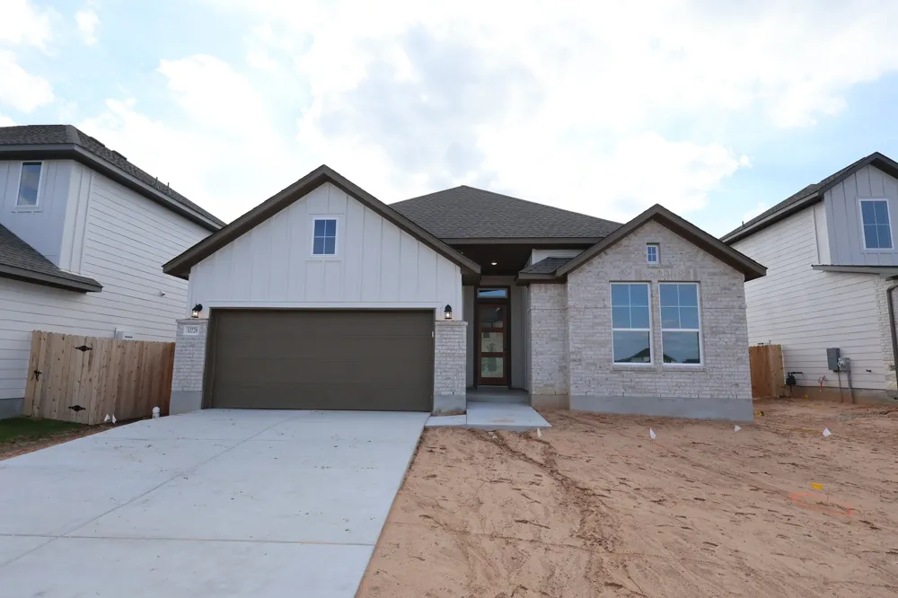 10728 Worth Lane Manor, TX 78653