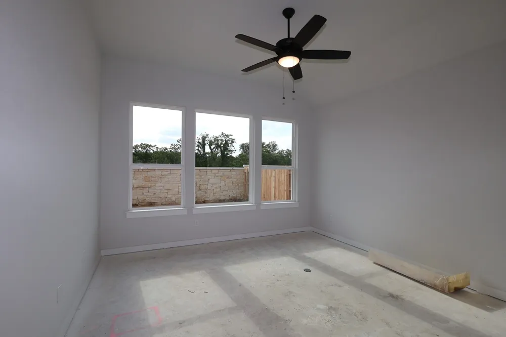 10728 Worth Lane Manor, TX 78653