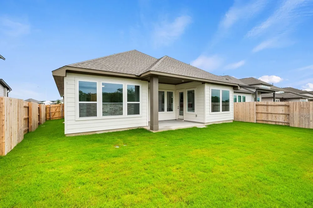 10728 Worth Lane Manor, TX 78653