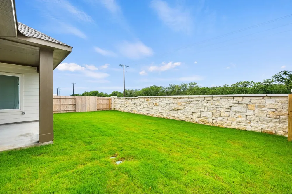 10728 Worth Lane Manor, TX 78653