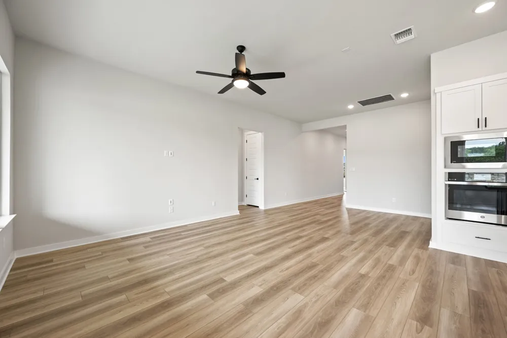 10728 Worth Lane Manor, TX 78653