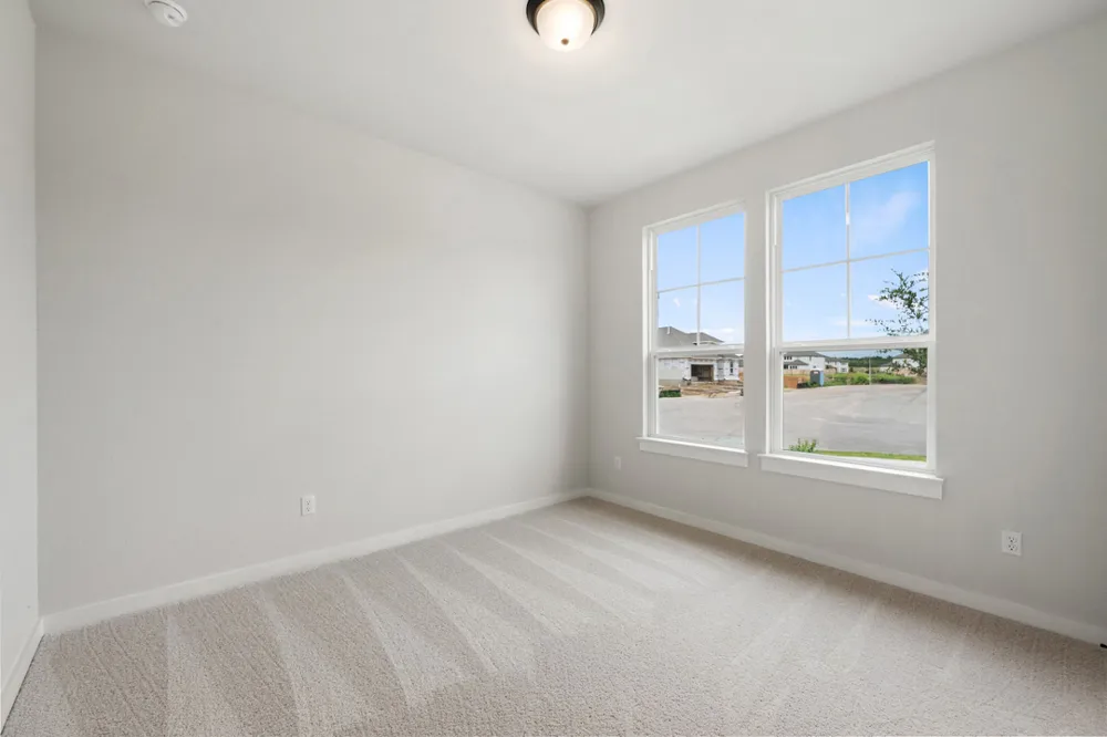 10728 Worth Lane Manor, TX 78653