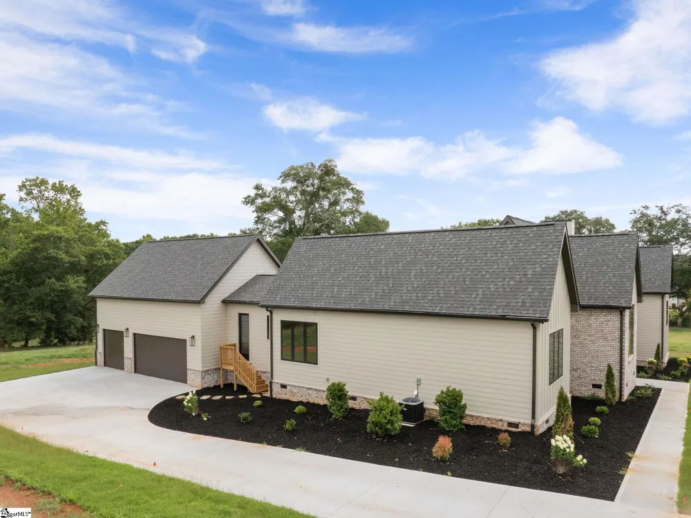 778 Garrison Road Pelzer, SC 29669