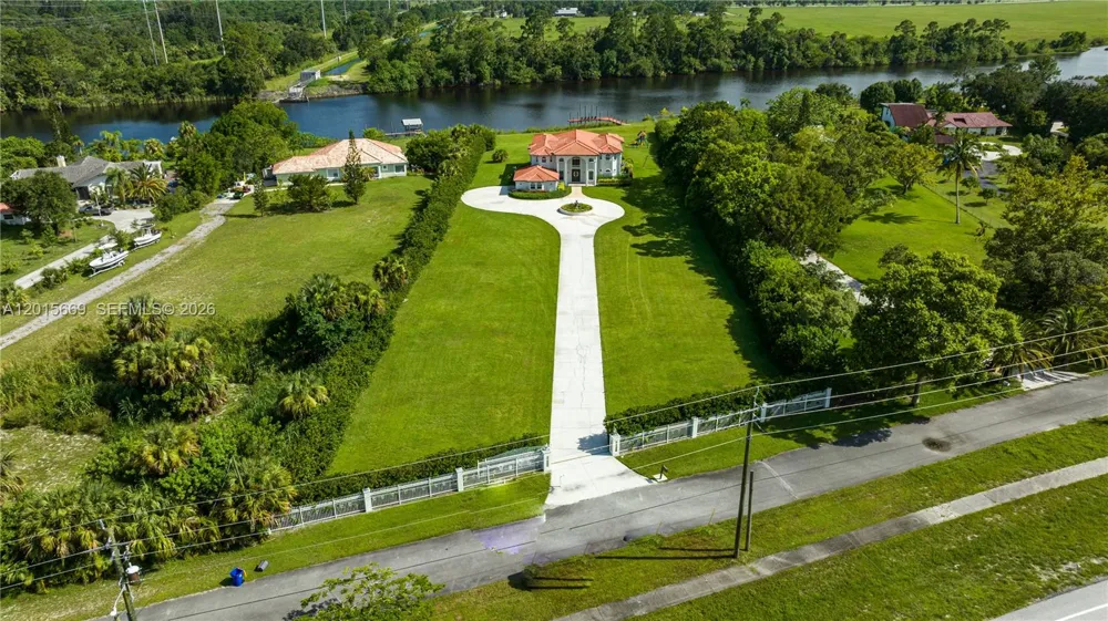 6152 SW Banks St Palm City, FL 34990