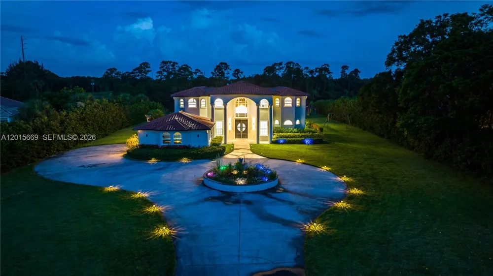 6152 SW Banks St Palm City, FL 34990