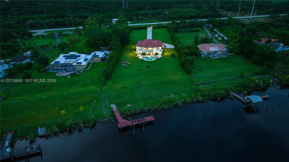 6152 SW Banks St Palm City, FL 34990