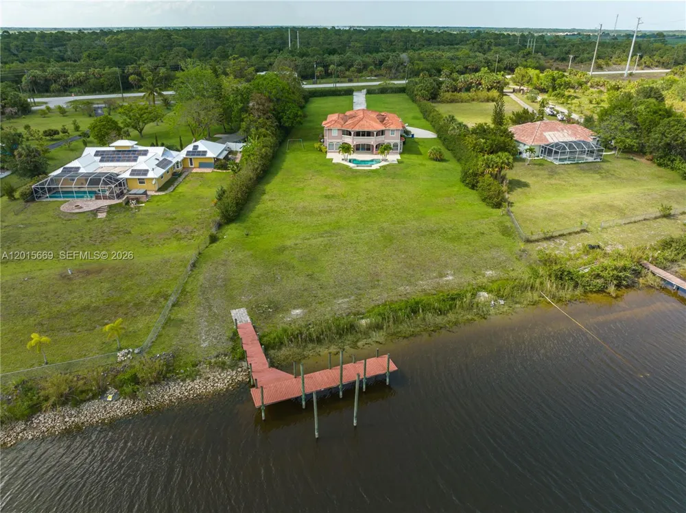 6152 SW Banks St Palm City, FL 34990