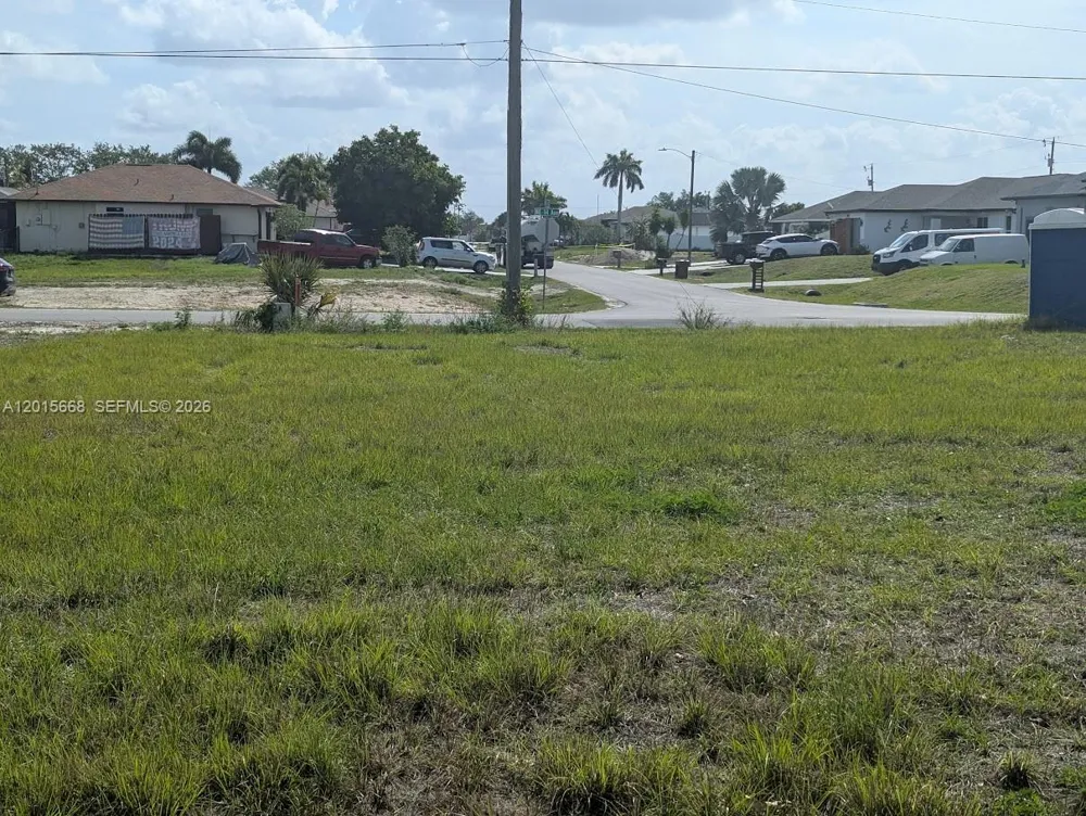 1402 NE 14 ave Cape Coral, FL 33909