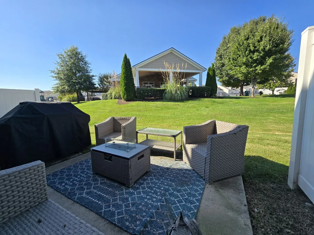 6006 Hillside Ln Spring Hill, TN 37174