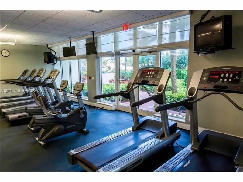 3001 S Ocean Dr #703 Hollywood, FL 33019