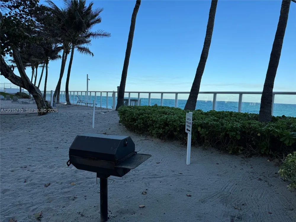 3001 S Ocean Dr #703 Hollywood, FL 33019