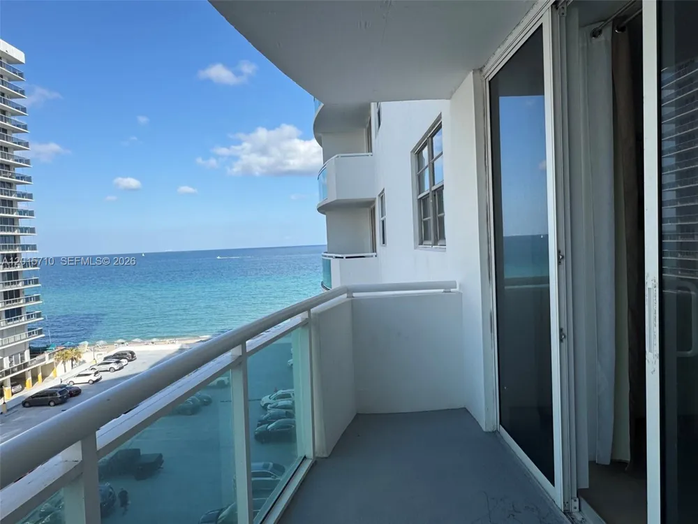 3001 S Ocean Dr #703 Hollywood, FL 33019