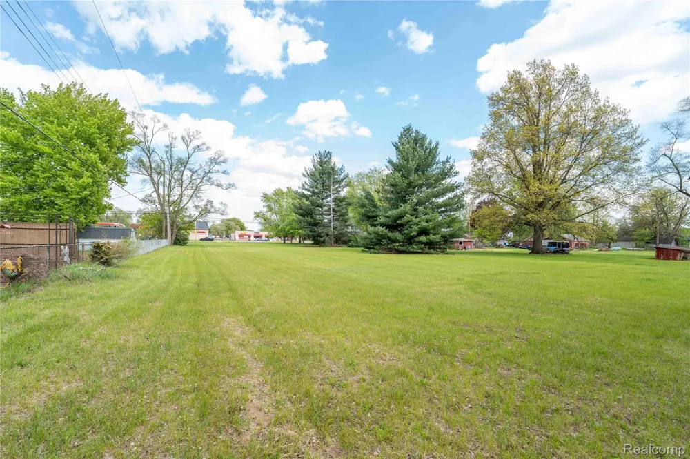 9282 Wayne Road Romulus City, MI 48174