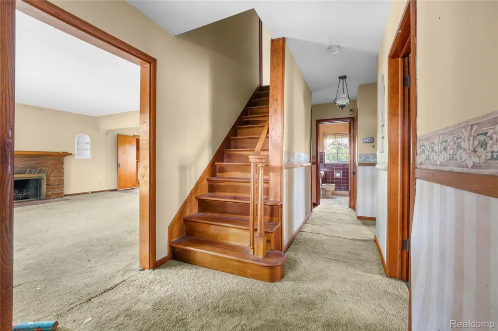 9282 Wayne Road Romulus City, MI 48174