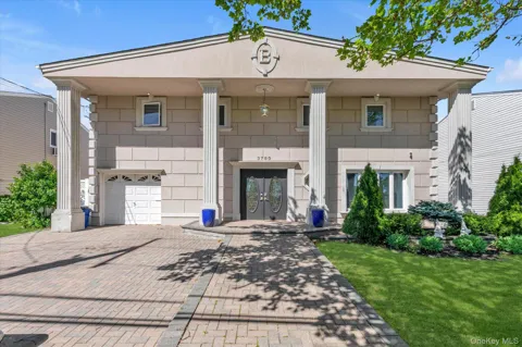 3780 Greentree Drive