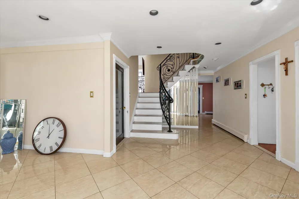 3780 Greentree Drive Oceanside, NY 11572