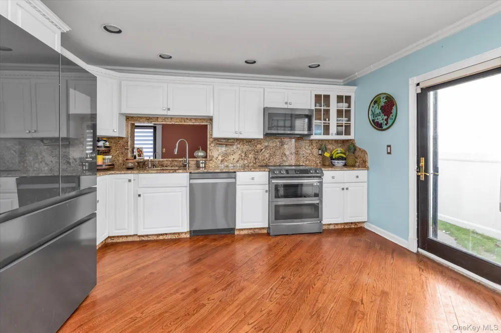 3780 Greentree Drive Oceanside, NY 11572