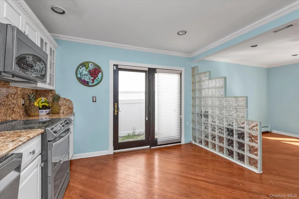 3780 Greentree Drive Oceanside, NY 11572