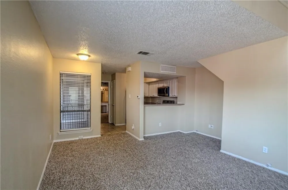 9835 Walnut Street #202 Dallas, TX 75243