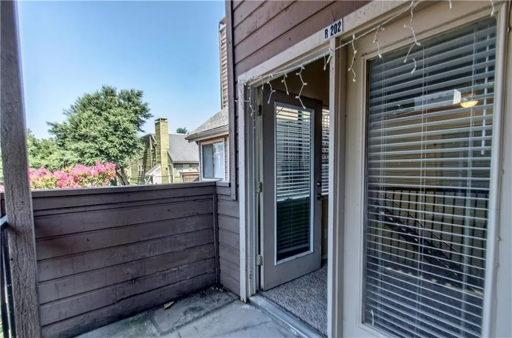 9835 Walnut Street #202 Dallas, TX 75243