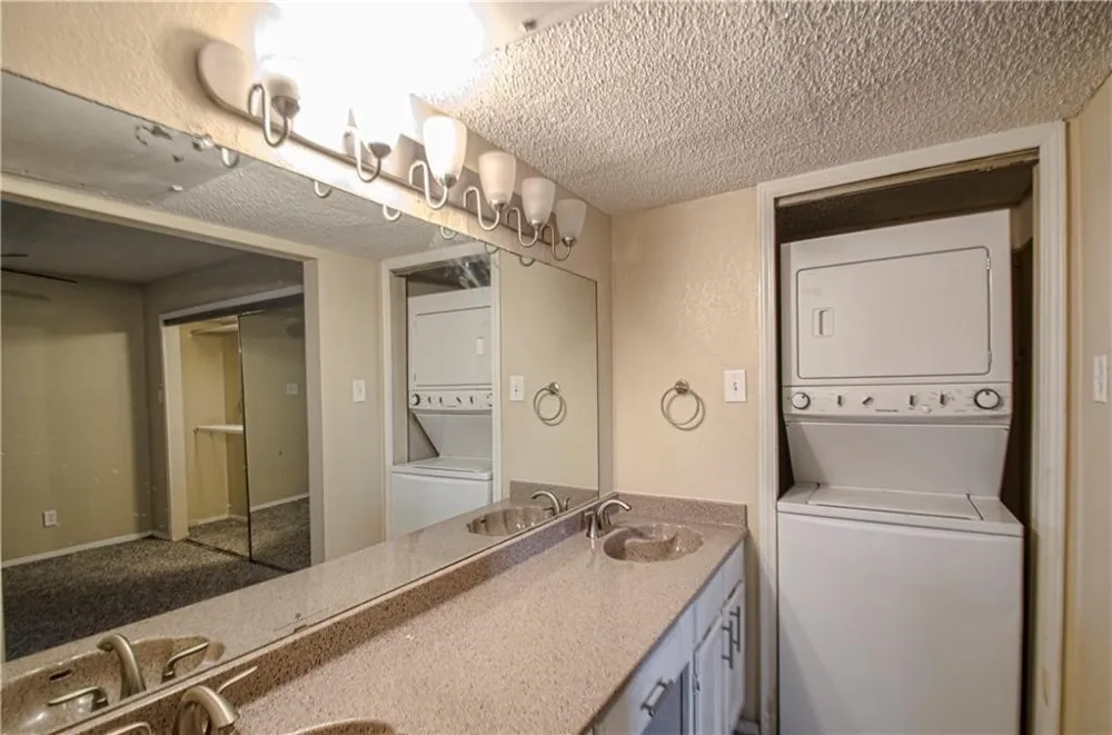 9835 Walnut Street #202 Dallas, TX 75243
