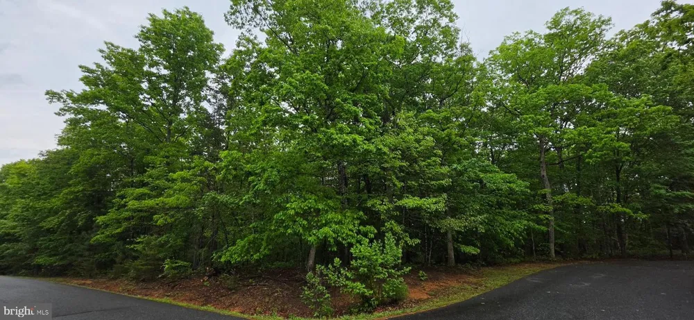 GLEN EAGLES Gordonsville, VA 22942