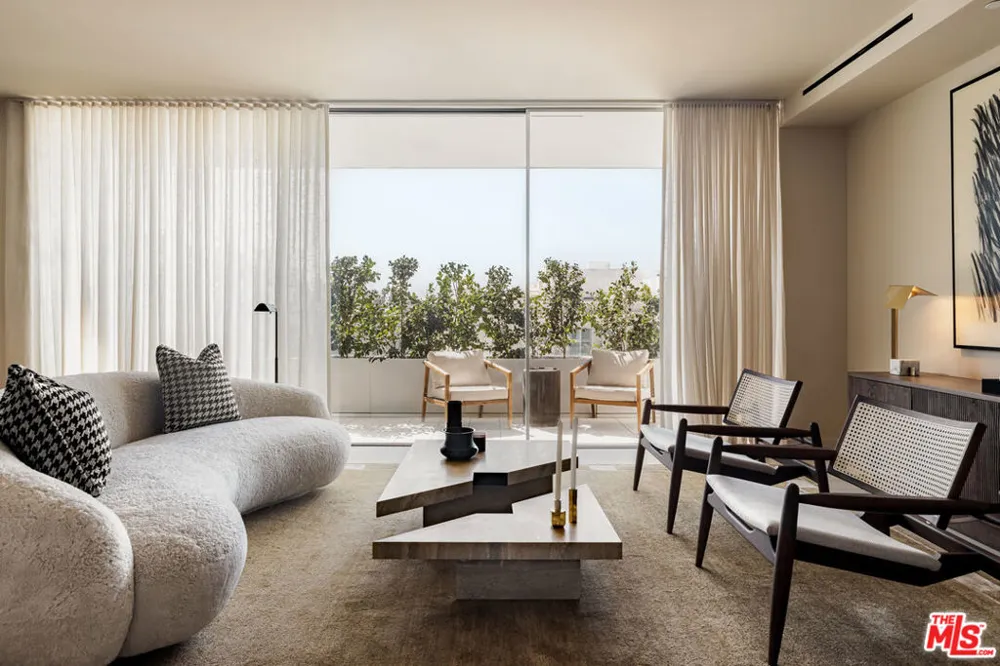9200 Wilshire Blvd #505W Beverly Hills, CA 90212
