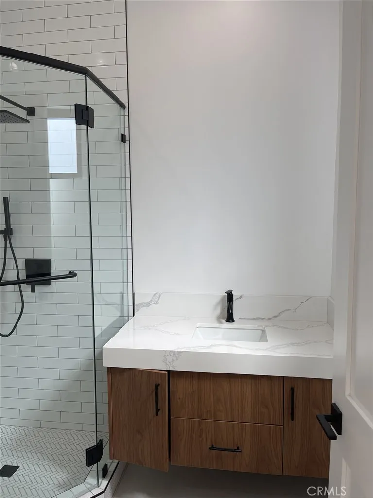 9626 Stonehurst Avenue Sun Valley, CA 91352