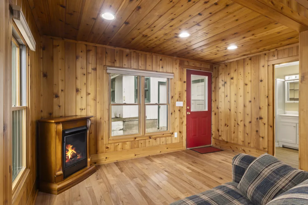 8368 Portage Point Drive Onekama, MI 49675