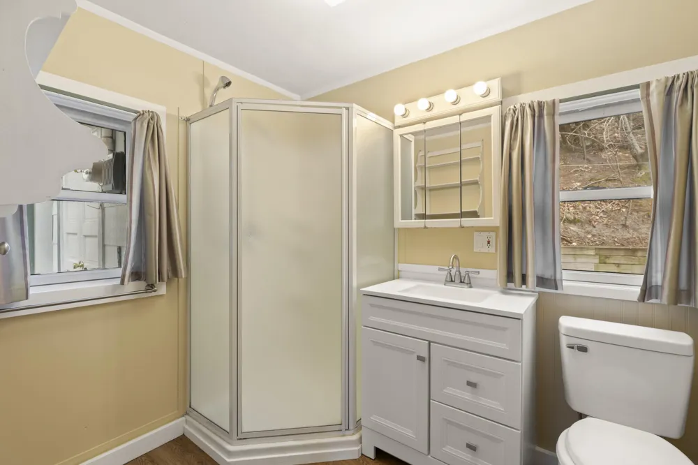 8368 Portage Point Drive Onekama, MI 49675
