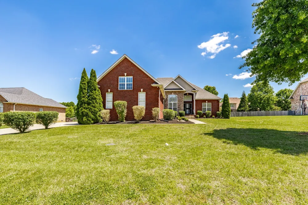 4037 Brimestone Way Greenbrier, TN 37073