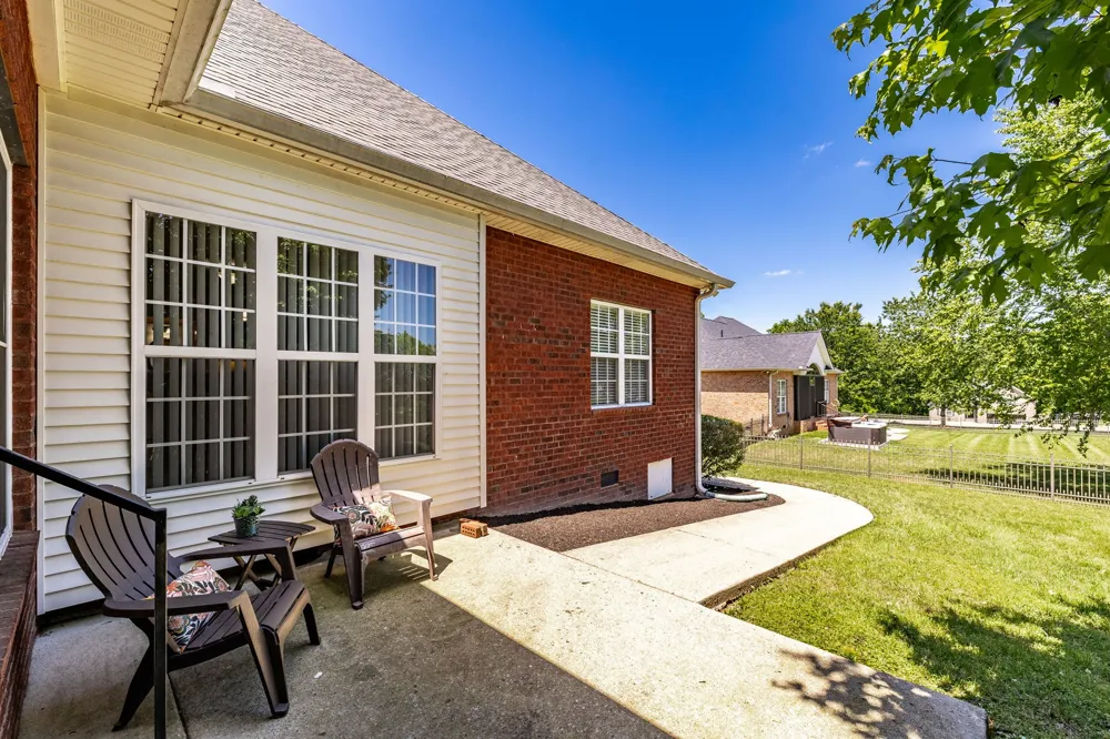 4037 Brimestone Way Greenbrier, TN 37073