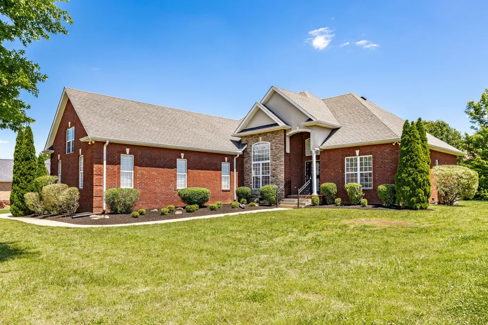 4037 Brimestone Way Greenbrier, TN 37073