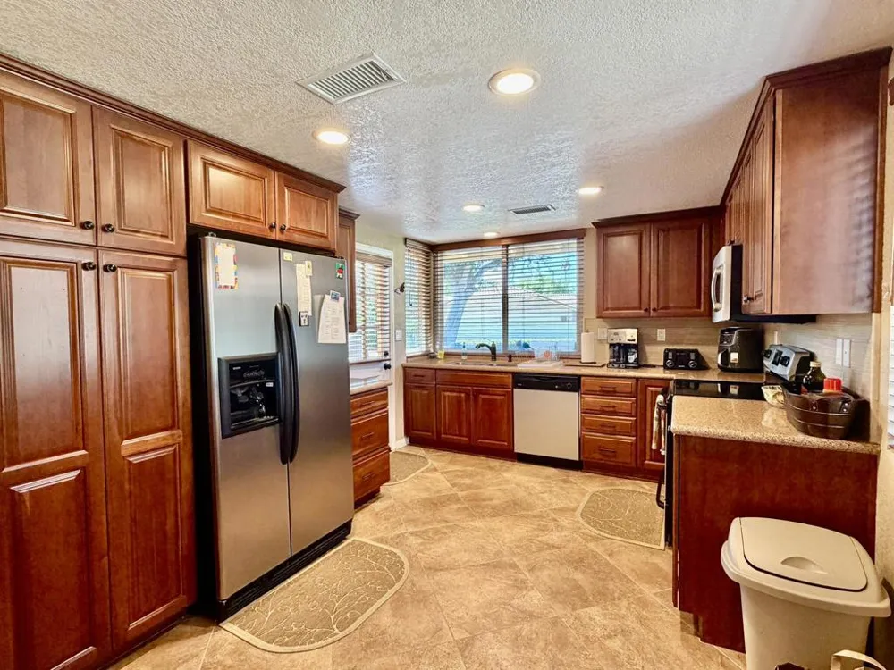 311 Villena Way Palm Desert, CA 92260